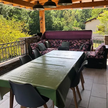 Grande Maison Dans Les Pyrenees فيلة