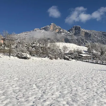 Villa Grande Maison Dans Les Pyrenees Surba